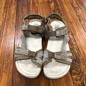 Earth Spirit Women’s Adjustable Strap Sandles